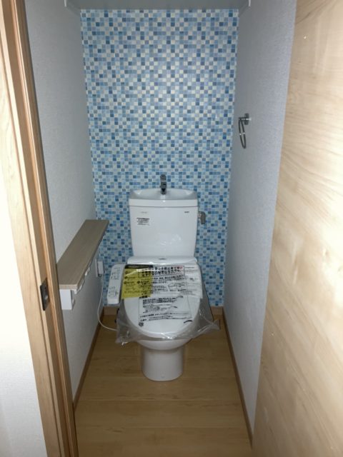 三重県四日市市アパート　衛生器具取付